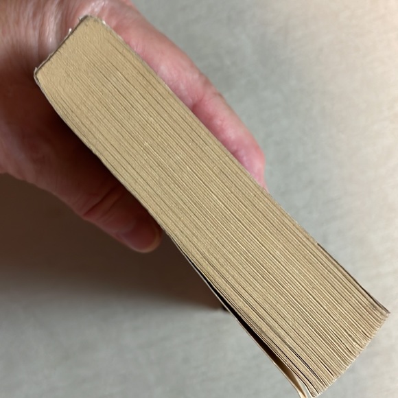 📚2/$6 Many Waters #4 in the Time Quartet - Picture 5 of 12